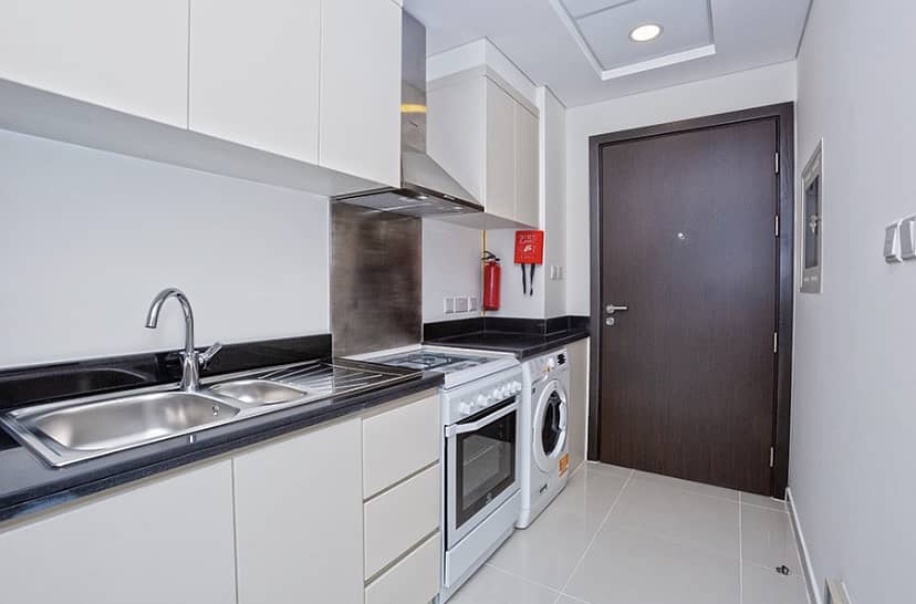 Available! Vacant! Unfurnished Studio!