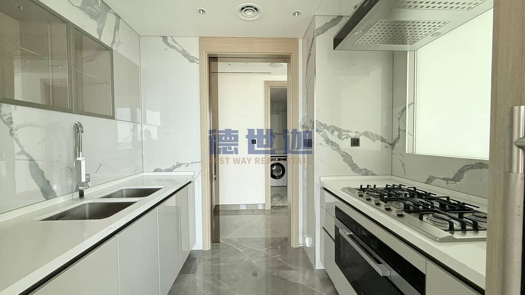 Luxurious 4-Bedroom Penthouse - The S Tower, Dubai Internet City - Image 9