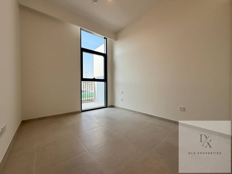 Single Row | Spacious | Brand New - Image 8