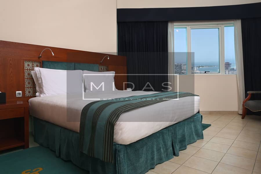 Spacious I Beach Access I Sea View I Near Tram - Image 7