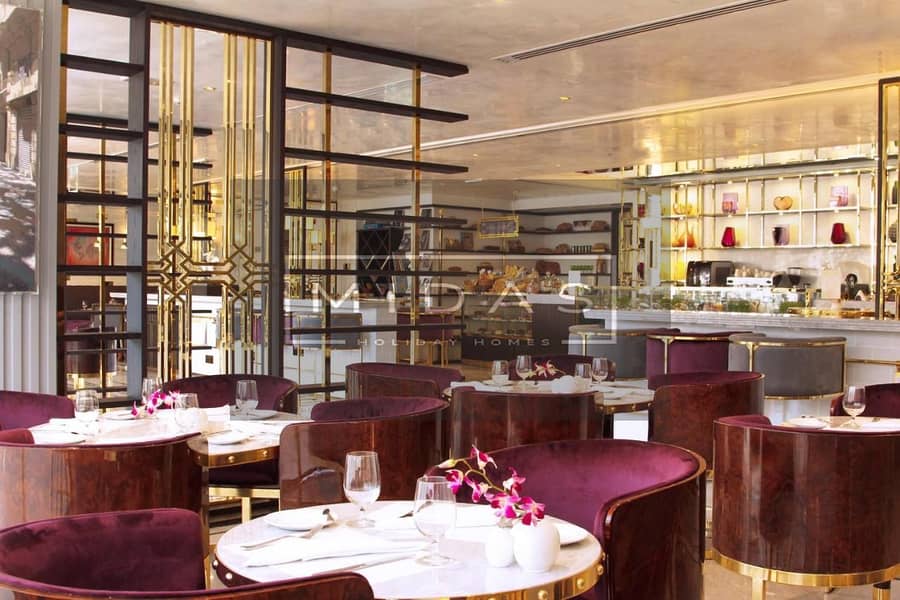 Spacious I Beach Access I Sea View I Near Tram - Image 12