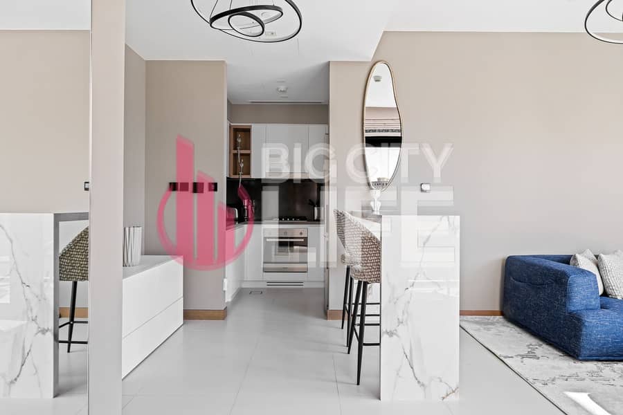 Amazing Water and Yacht Club View ll Fully Furnished & Ready to Move In - Image 8