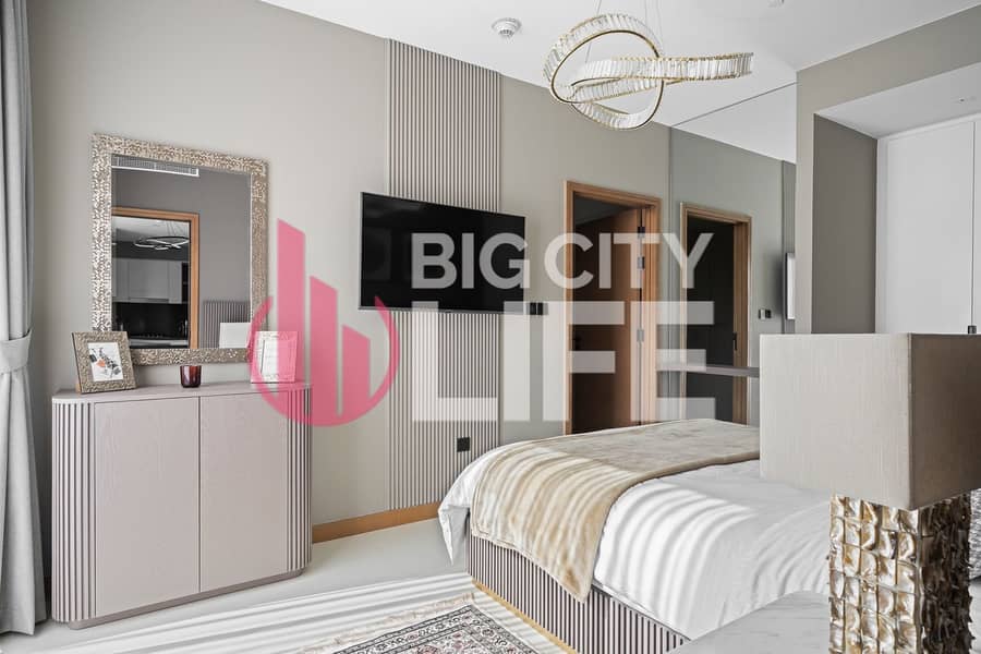 Amazing Water and Yacht Club View ll Fully Furnished & Ready to Move In - Image 11