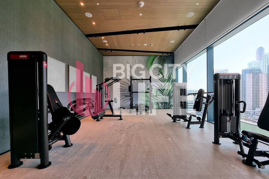 Amazing Water and Yacht Club View ll Fully Furnished & Ready to Move In - Image 16