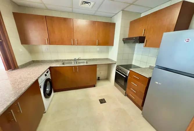 Full Glass Windows! Perfect Quality! Chiller Free! - Image 7