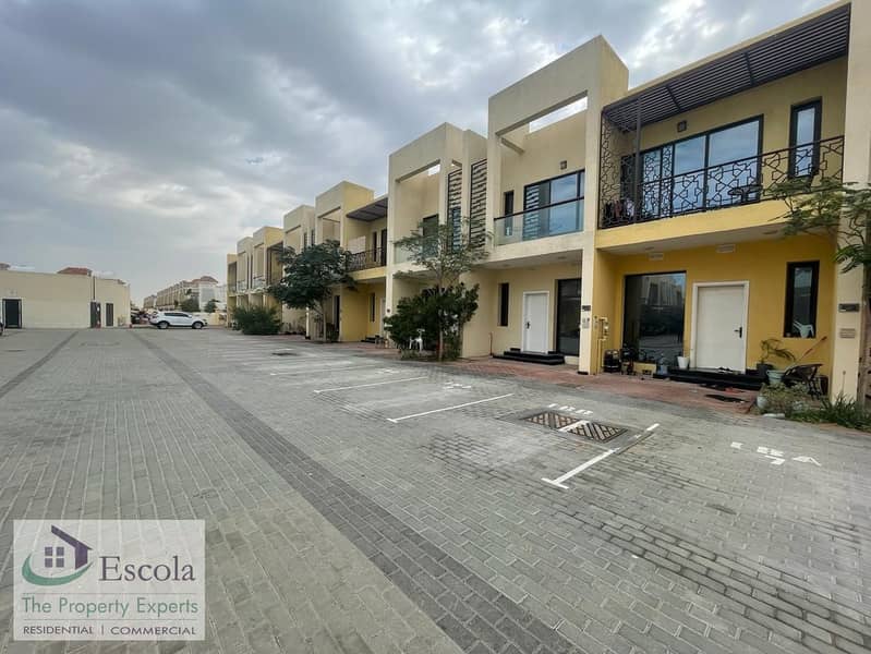 Corner - Duplex 1BR Townhouse - Vacant Now