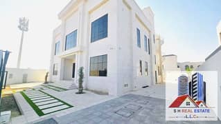 فيلا جديدة كليًا مكونة من 6 غرف نوم ماستر مع غرفة خادمة قريبة من المسجد / طريق منظم فقط 350 ألف