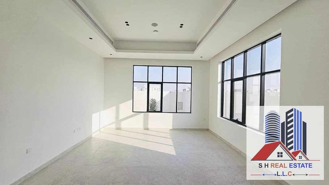 Brand New 6 Master Bedrooms Villa With Miads Room / Near To mosaq / Proper Road /Only 350k