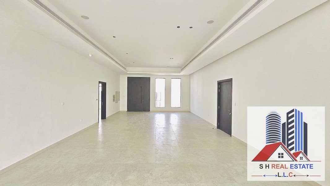 Brand New 6 Master Bedrooms Villa With Miads Room / Near To mosaq / Proper Road /Only 350k - Image 8