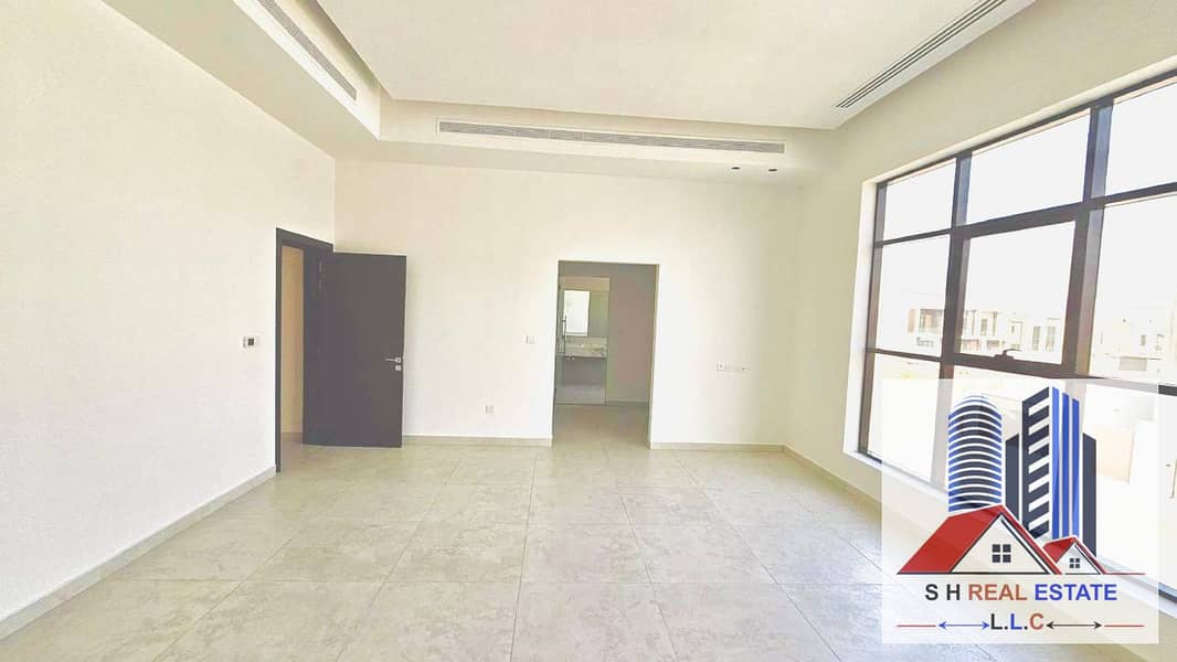 Brand New 6 Master Bedrooms Villa With Miads Room / Near To mosaq / Proper Road /Only 350k - Image 13