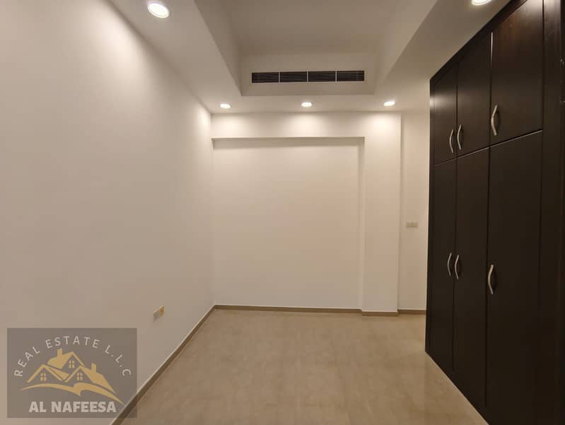 Semi independent 4 bedroom villa for rent in mirdif - Image 8
