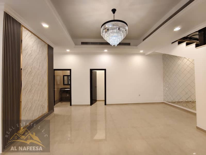 Semi independent 4 bedroom villa for rent in mirdif - Image 11