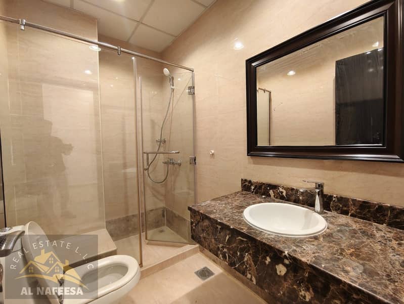 Semi independent 4 bedroom villa for rent in mirdif - Image 17