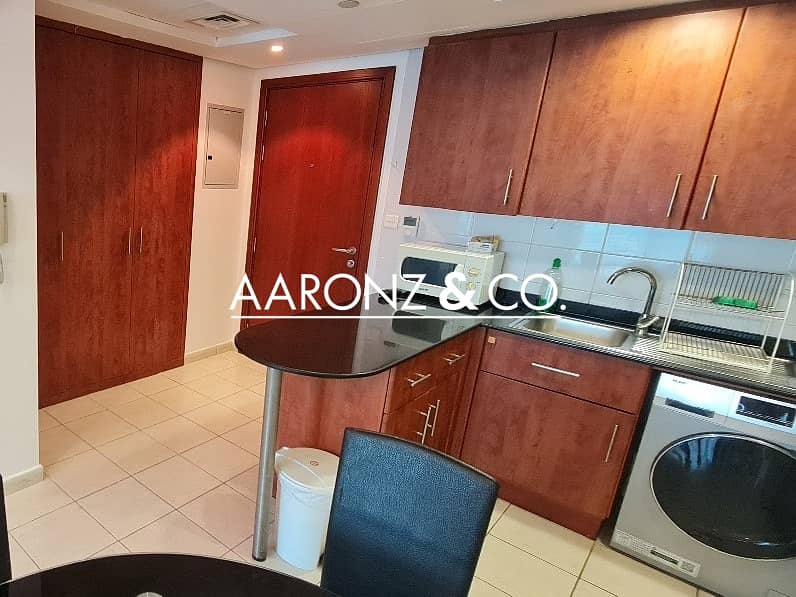 Fully Furnished | Lake View | Well-maintained - Image 15