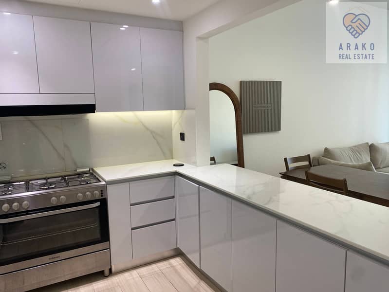 Vacant | Exclusive | Fully Furnished - Image 9