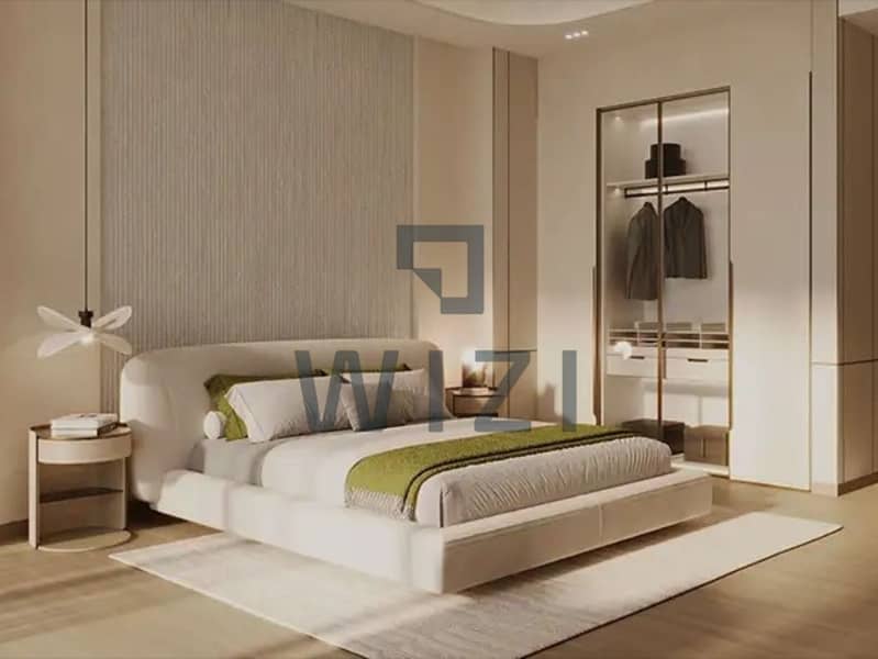 High Floor | Canal and Downtown View | Spacious - Image 6