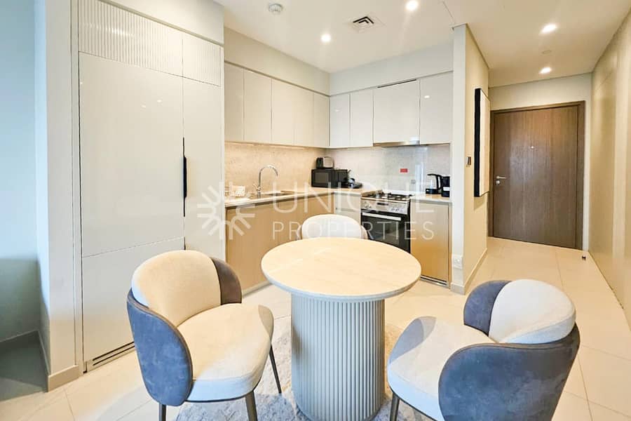 Burj Khalifa View | Fully Furnished | Vacant - Image 7