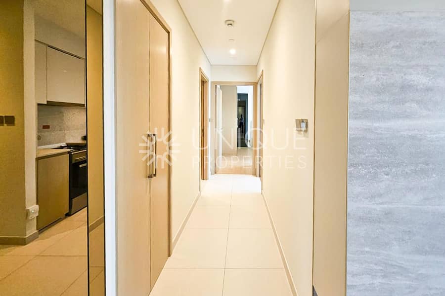 Burj Khalifa View | Fully Furnished | Vacant - Image 9