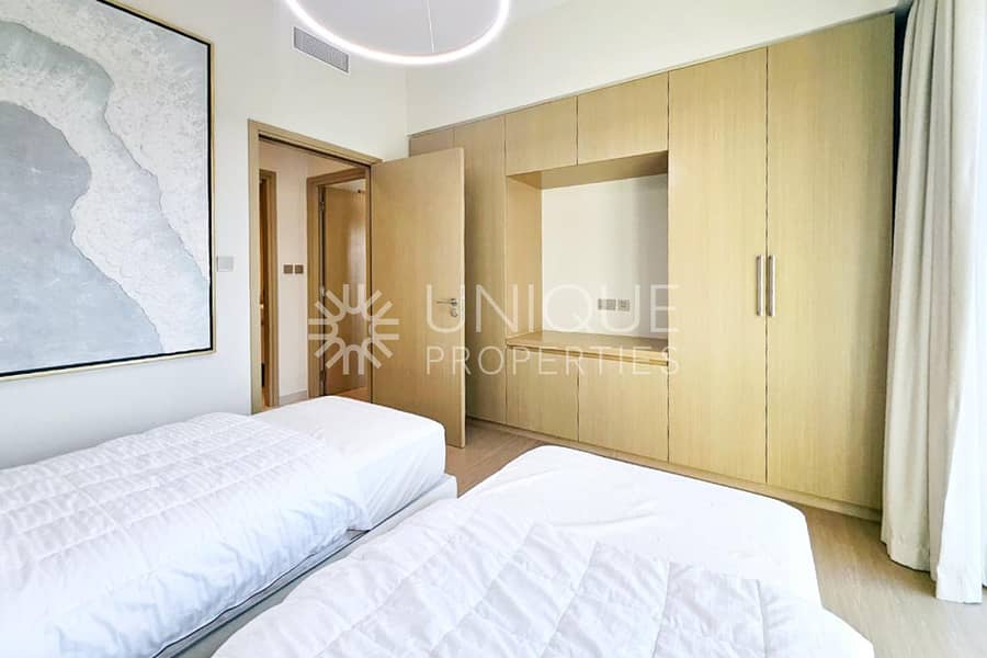 Burj Khalifa View | Fully Furnished | Vacant - Image 13