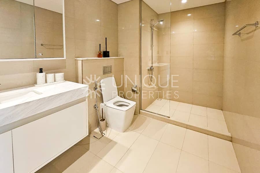 Burj Khalifa View | Fully Furnished | Vacant - Image 22