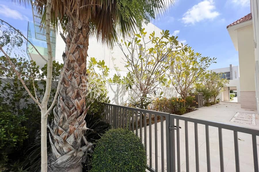 Burj View | Near Lagoon and Park | Prime Location - Image 13