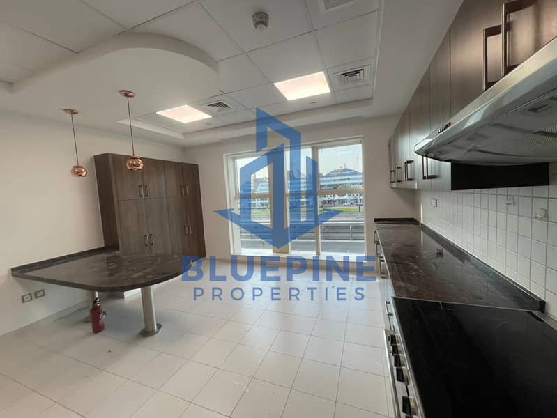 Luxury 3BHK+ Maid Room | Full Burj Khalifa View from Every Room | JAM Tower - Image 7