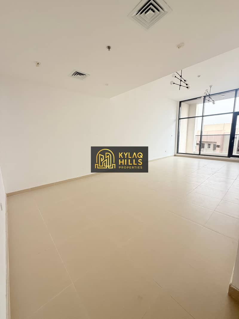 Luxury Big Size 3BHK | Brand New | Maid Room + Balcony - Image 7