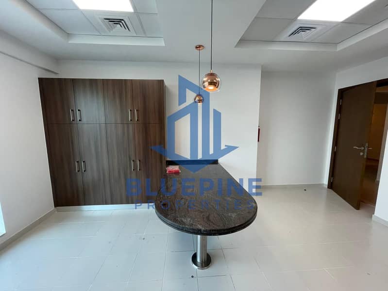 Luxury 3BHK+ Maid Room | Full Burj Khalifa View from Every Room | JAM Tower - Image 12