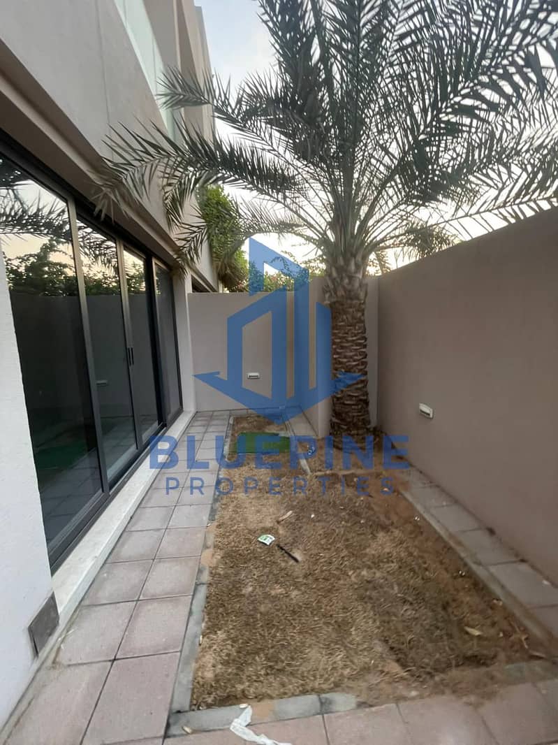 Luxury 4BR Villa | Private Pool | Jumeirah 1 –