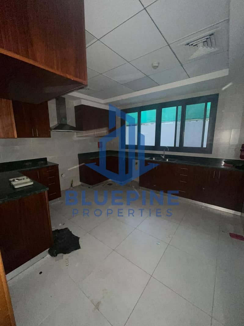 Luxury 4BR Villa | Private Pool | Jumeirah 1 – - Image 9