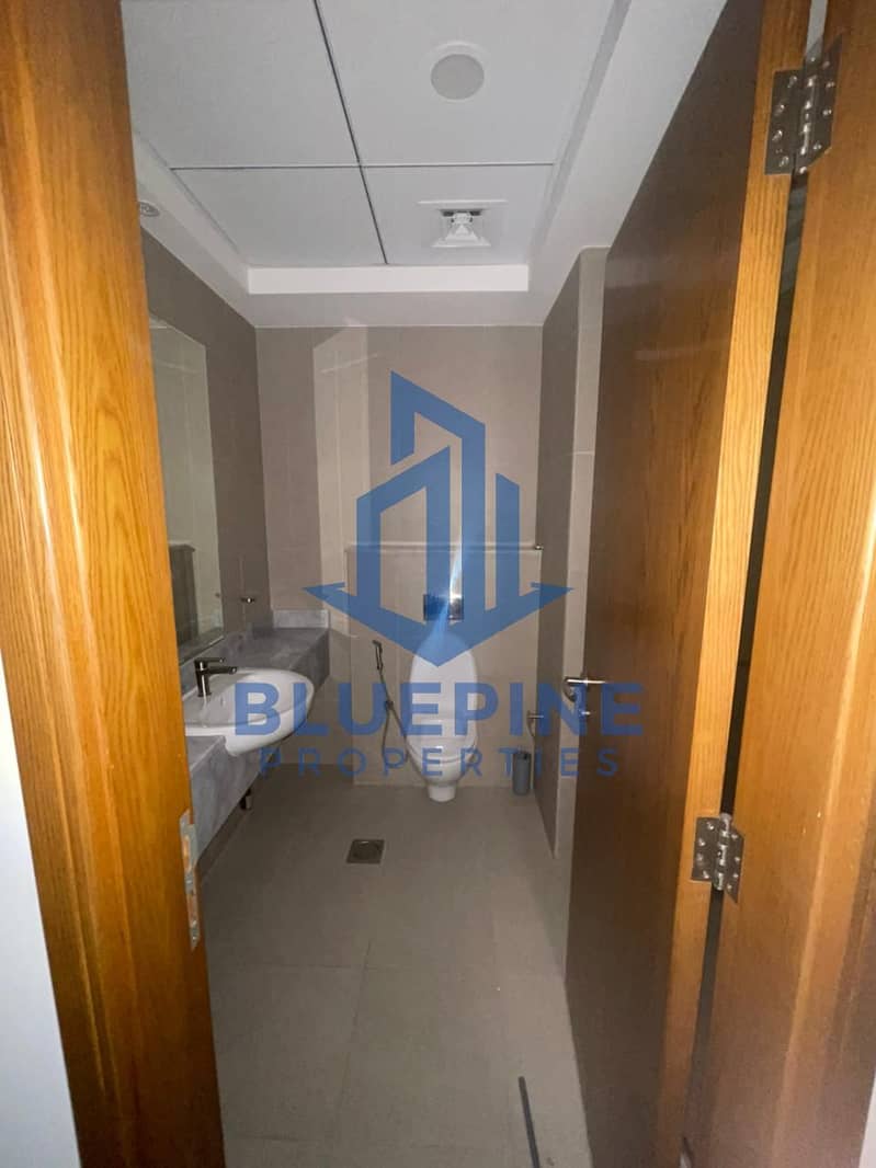 Luxury 4BR Villa | Private Pool | Jumeirah 1 – - Image 20