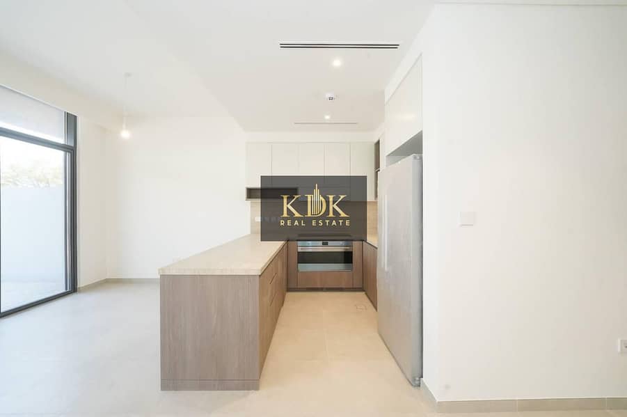 Ready to move | Brand new | maid room