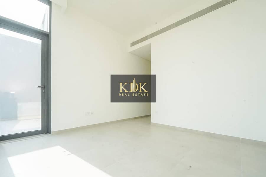 Ready to move | Brand new | maid room - Image 11