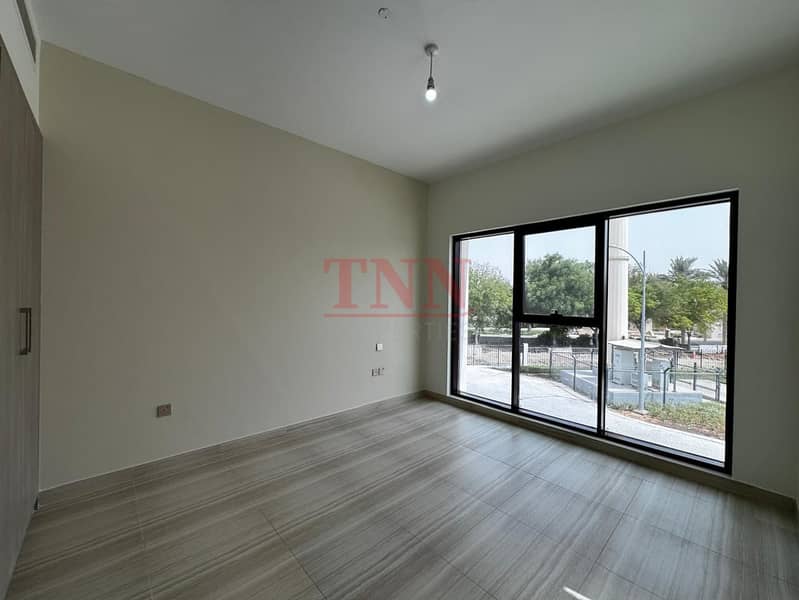 EXCLUSIVE | SINGLE ROW | READY TO MOVE