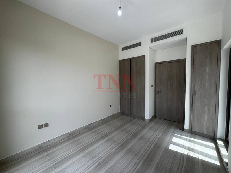 EXCLUSIVE | SINGLE ROW | READY TO MOVE