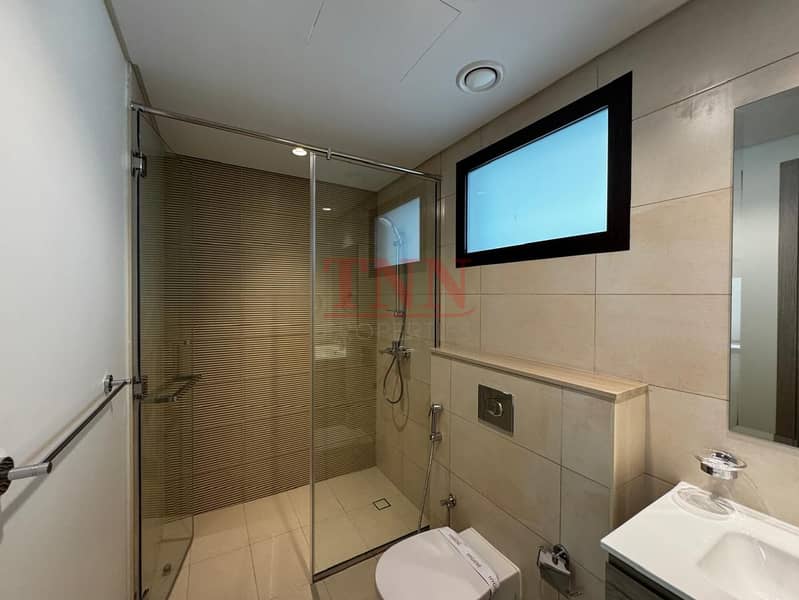 EXCLUSIVE | SINGLE ROW | READY TO MOVE - Image 6