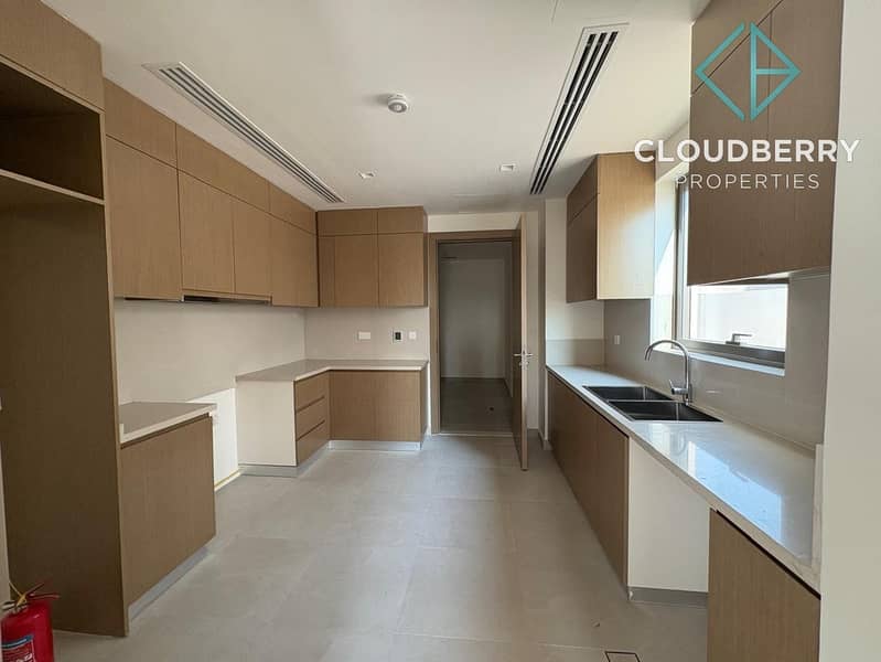 Single Row | Close to Amenities | Ready To Move