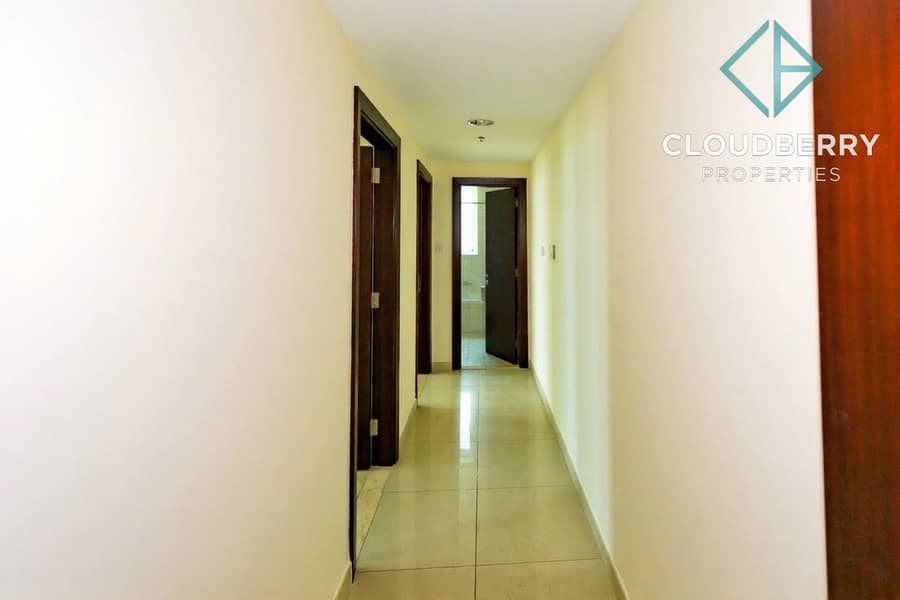 Lake View | Spacious | Ready to Move - Image 8