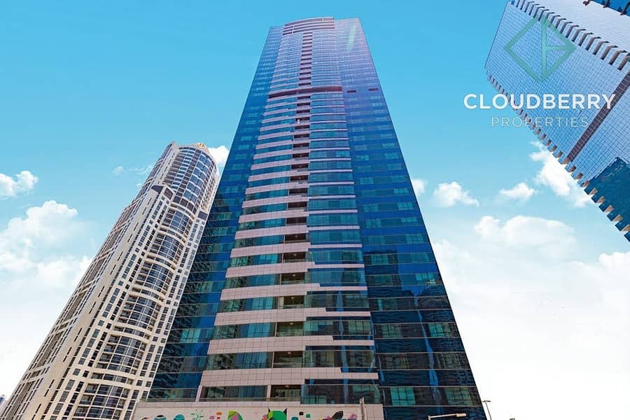 Lake View | Spacious | Ready to Move - Image 14