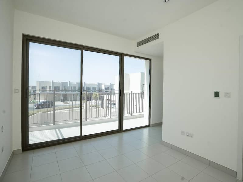 3 BEDS+MAID | BRAND NEW | DIRECT TO POOL - Image 7