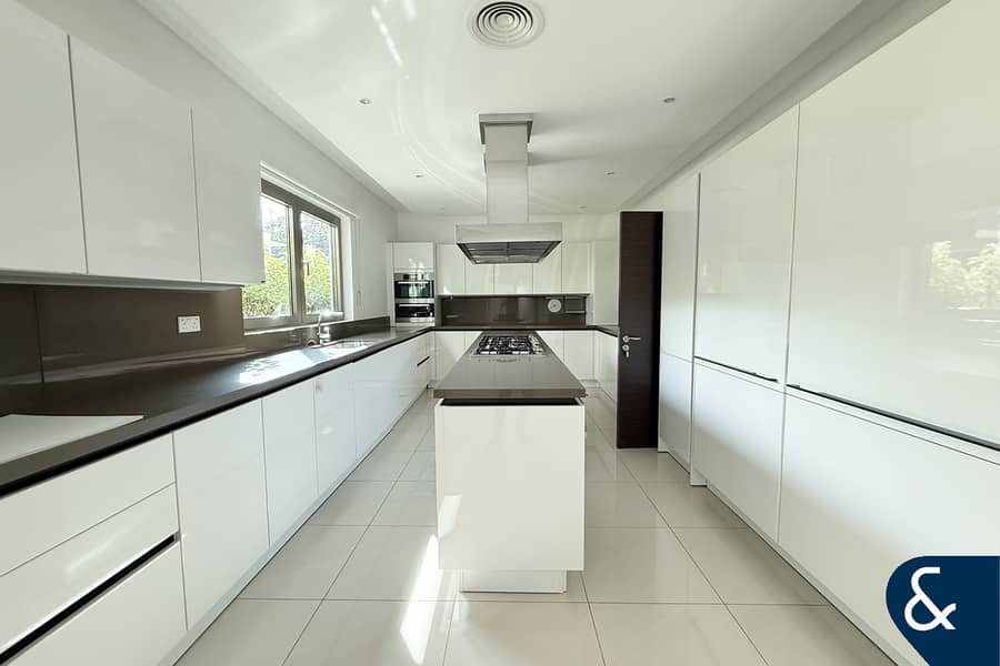 Upgraded | Extended | 6 Bedroom Beach Villa