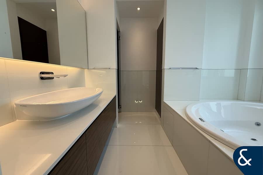 Upgraded | Extended | 6 Bedroom Beach Villa - Image 22