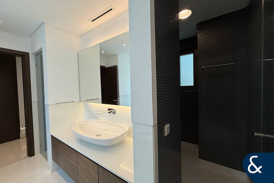 Upgraded | Extended | 6 Bedroom Beach Villa - Image 23