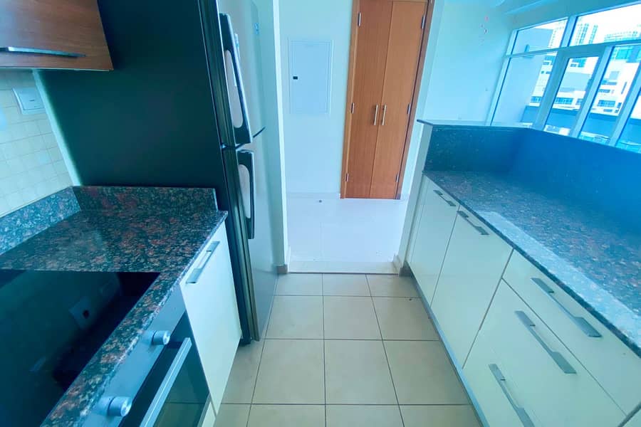 Great Courtyard View | Large Studio - Image 11