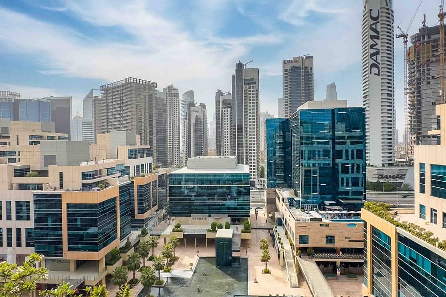 Great Courtyard View | Large Studio - Image 16