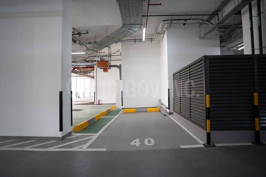 Spacious 2-Bedroom Apartment | High Floor | Closed Kitchen - Image 13