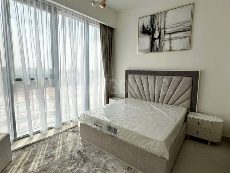 Spacious | With Balcony | Ready to Move - Image 6