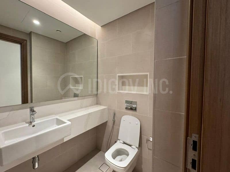 Spacious | With Balcony | Ready to Move - Image 17