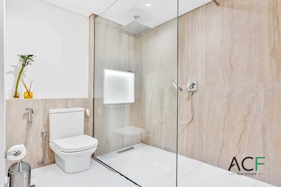 Luxurious | Spacious Layout | Prime Location - Image 24