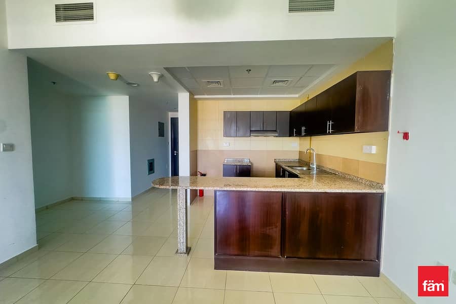 Vacant And Ready /Motivated Owner - Image 7